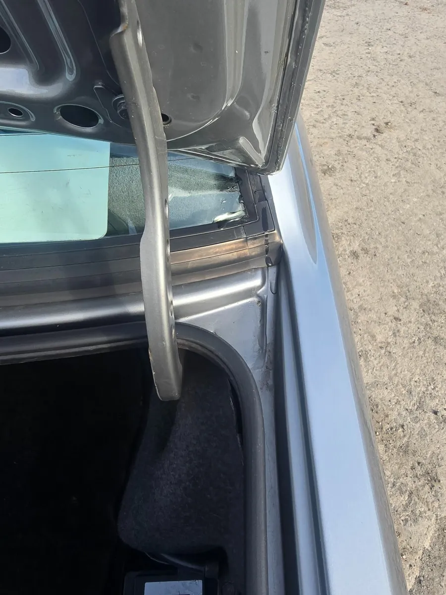 BMW E30 325i Sport *LACH SILVER* - Image 3