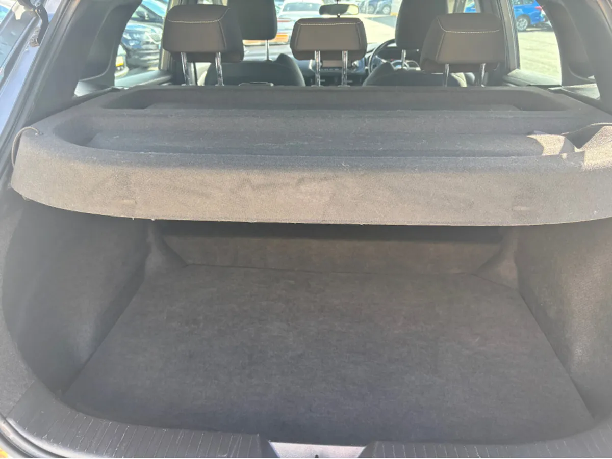 Nissan Qashqai QQ 1.3 HYB SV MY21 4DR - Image 4