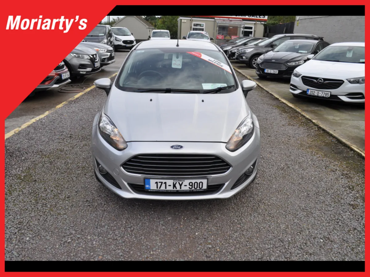 Ford Fiesta ZETEC 1.5 75PS M5 4DR MCA  like new - Image 2