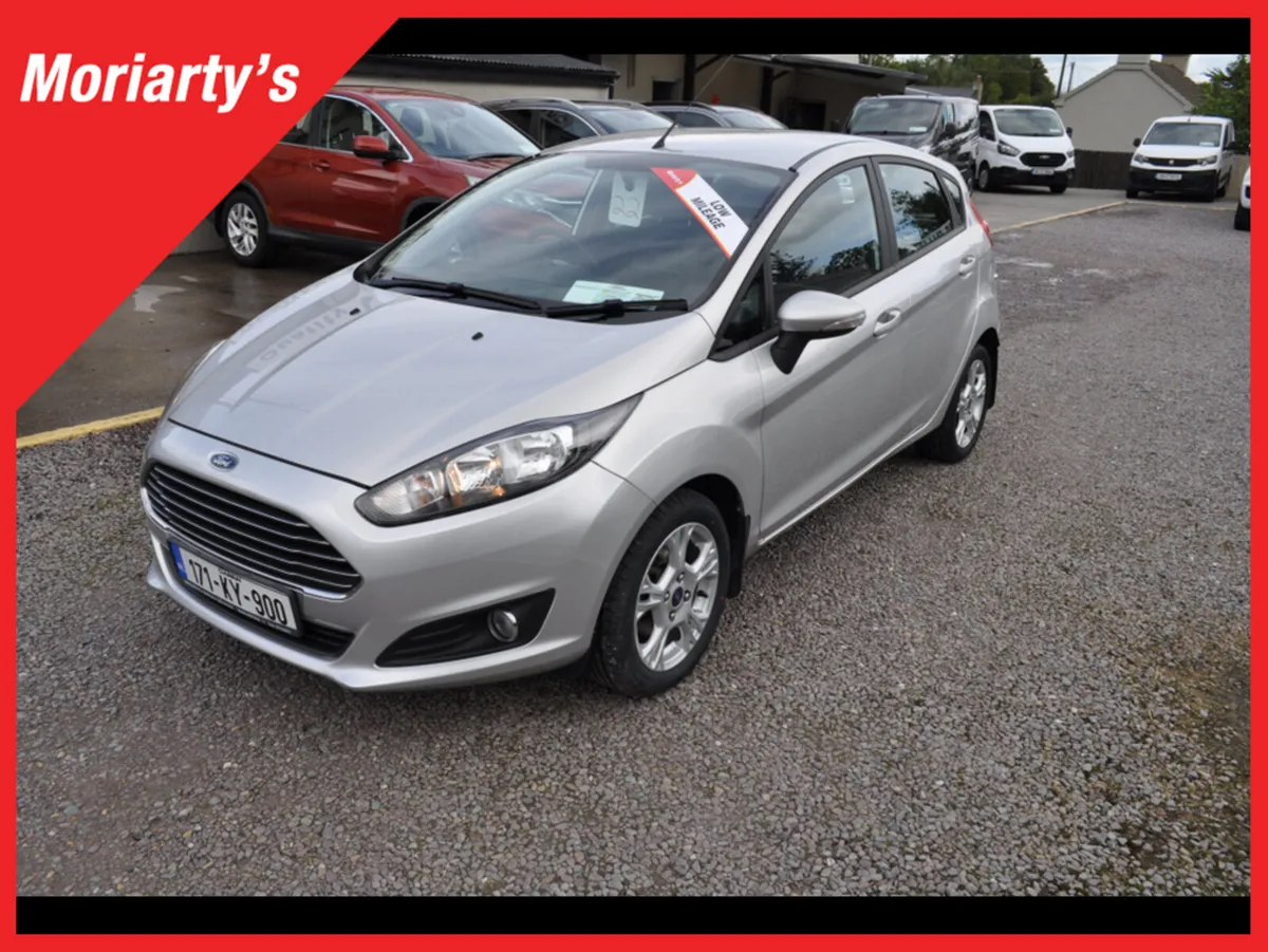 Ford Fiesta ZETEC 1.5 75PS M5 4DR MCA  like new - Image 3