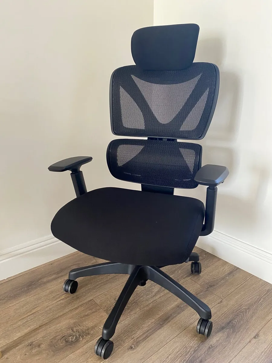 Office chair - Image 1