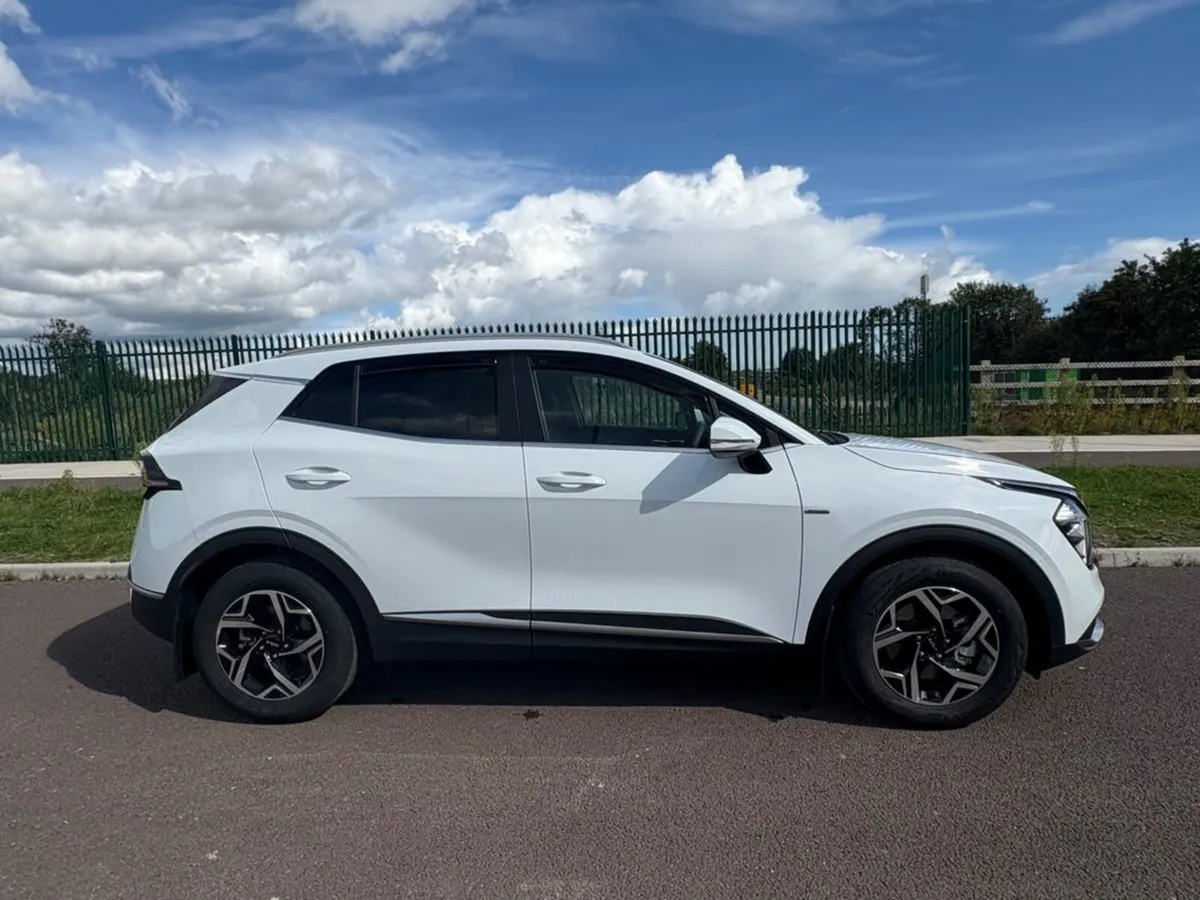 Kia Sportage **sport edition** **7 year warranty** - Image 2