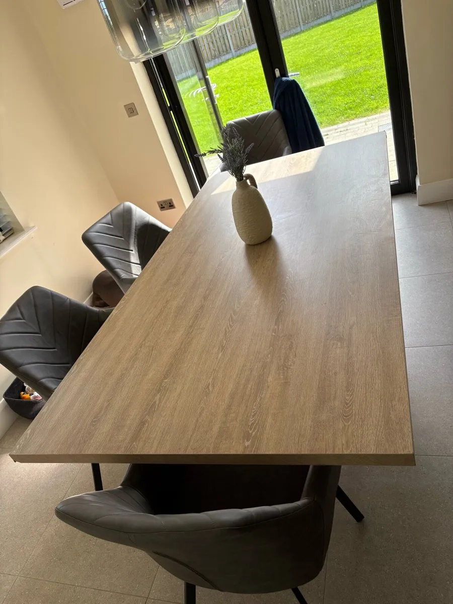 Kitchen table - Image 3