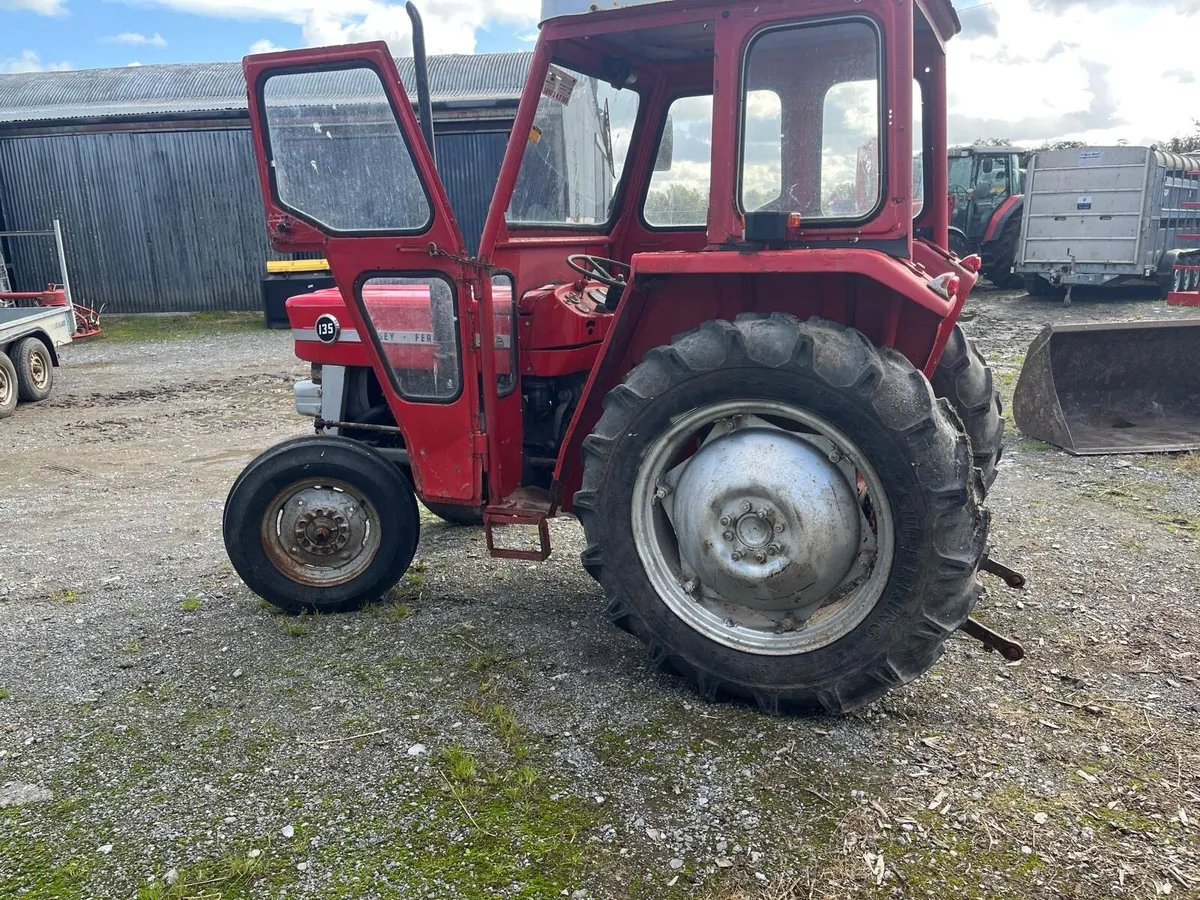 Massey Ferguson 135 - Image 1