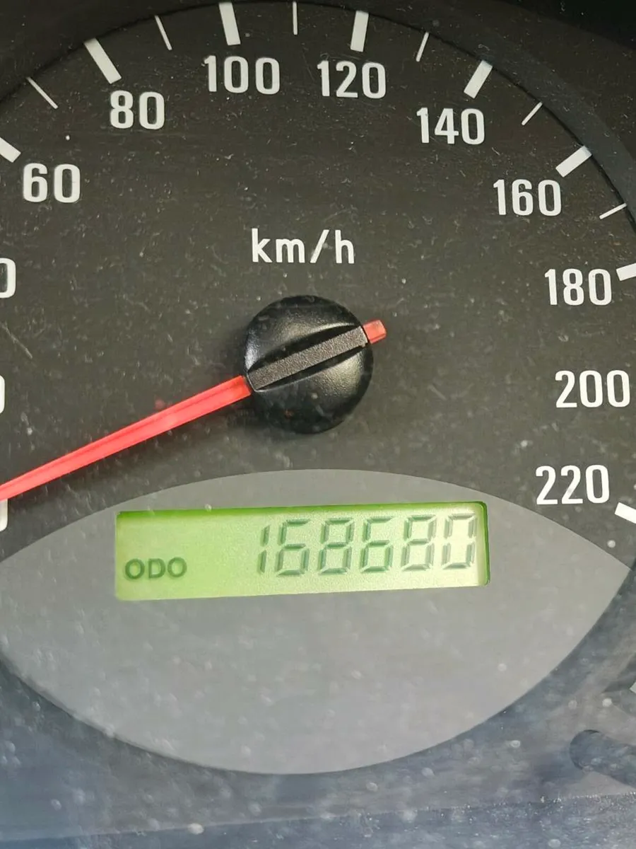 Jeep 4x4 2.7TD - Image 4