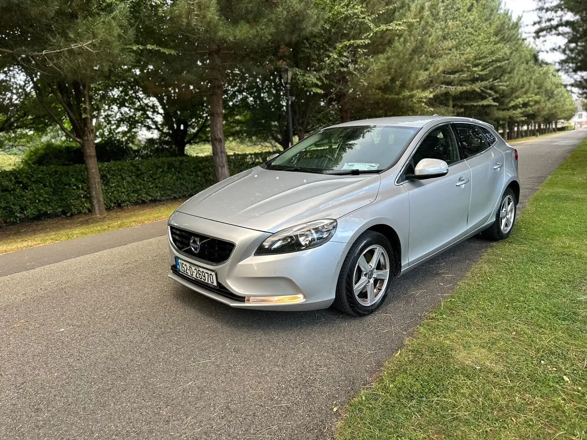 Volvo V40 2015 - Image 3