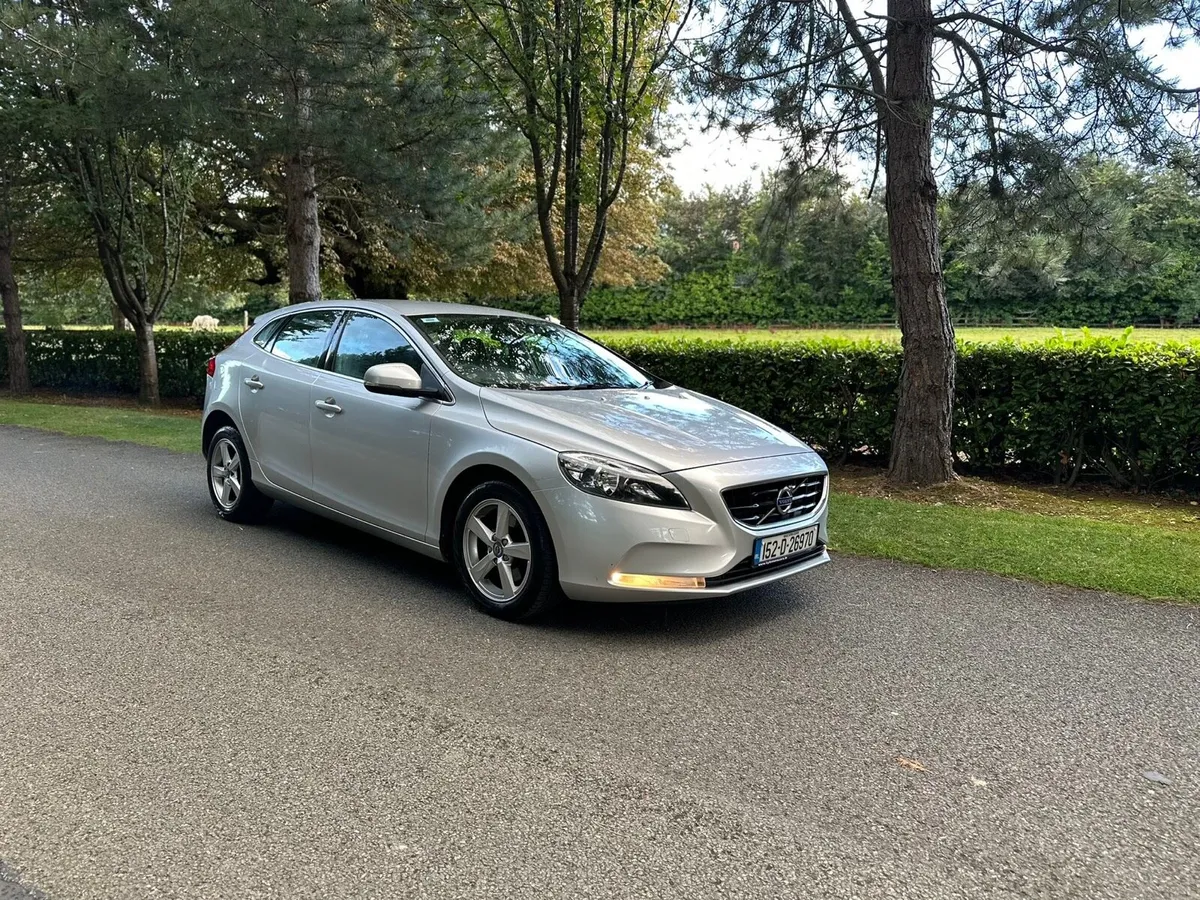 Volvo V40 2015 - Image 4