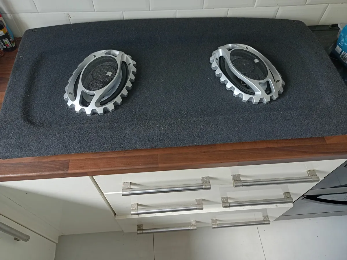 Speakers - Image 1