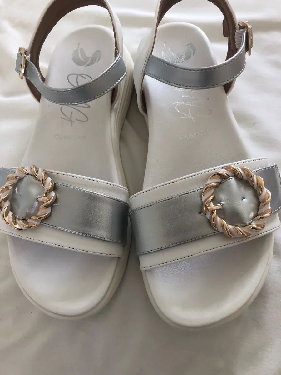 Brand New Ladies Sandals - Image 1