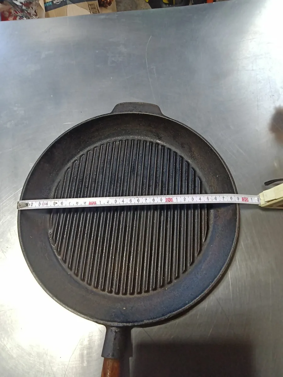 Cast iron Skillet - Image 4