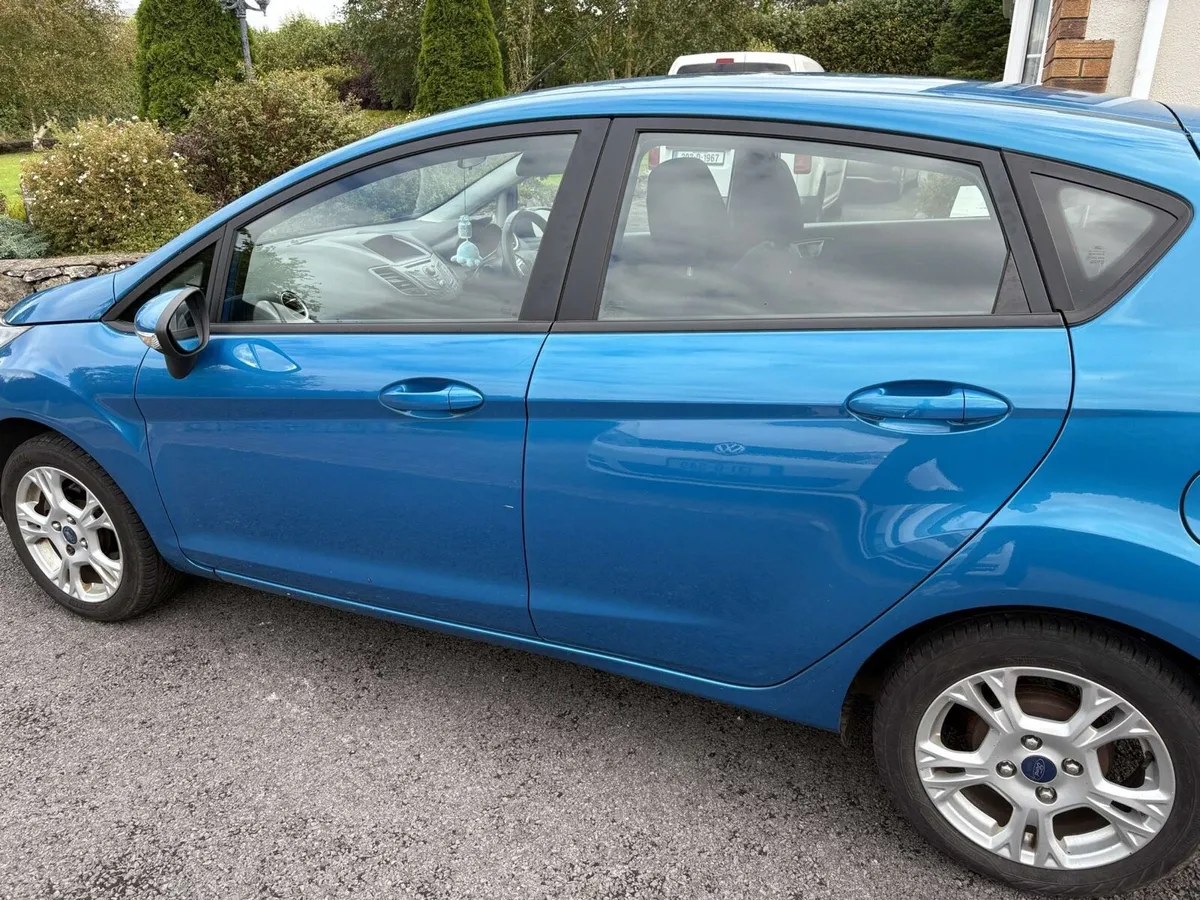 Ford Fiesta - Image 4