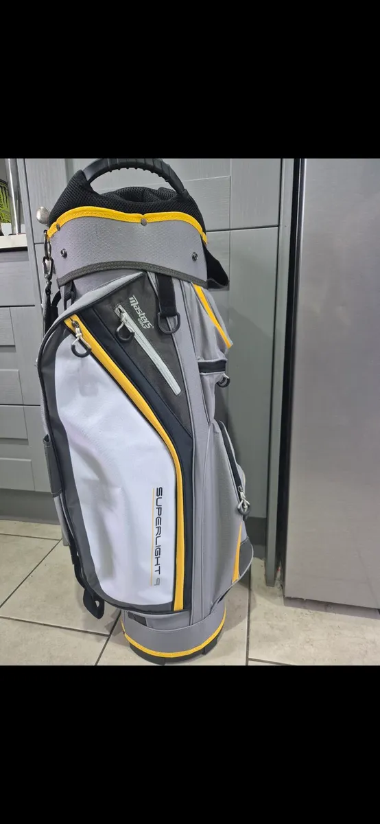 Masters Golf Superlight 9 cart bag - Image 1