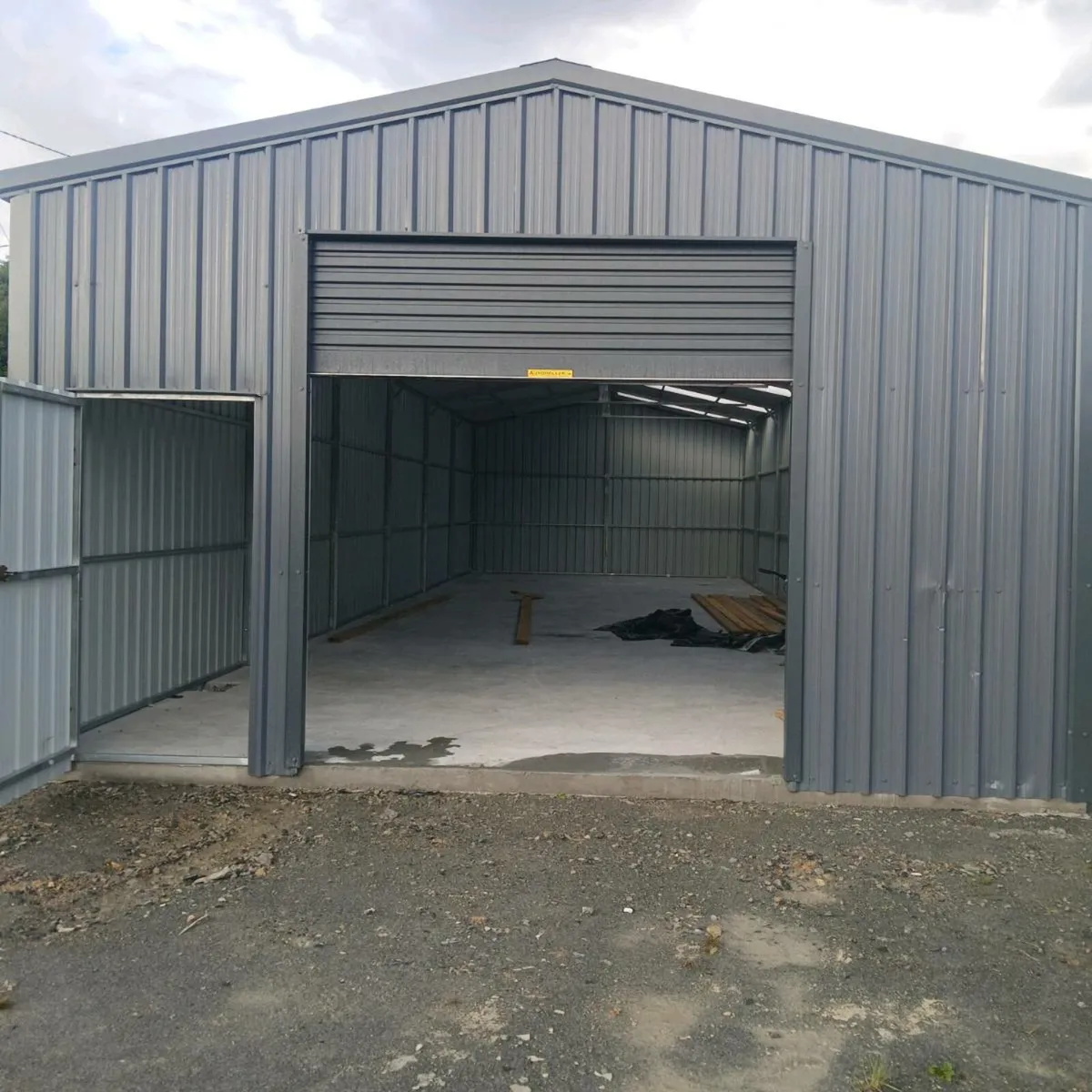 Storage unit 1200 sq ft secure yard - Image 3