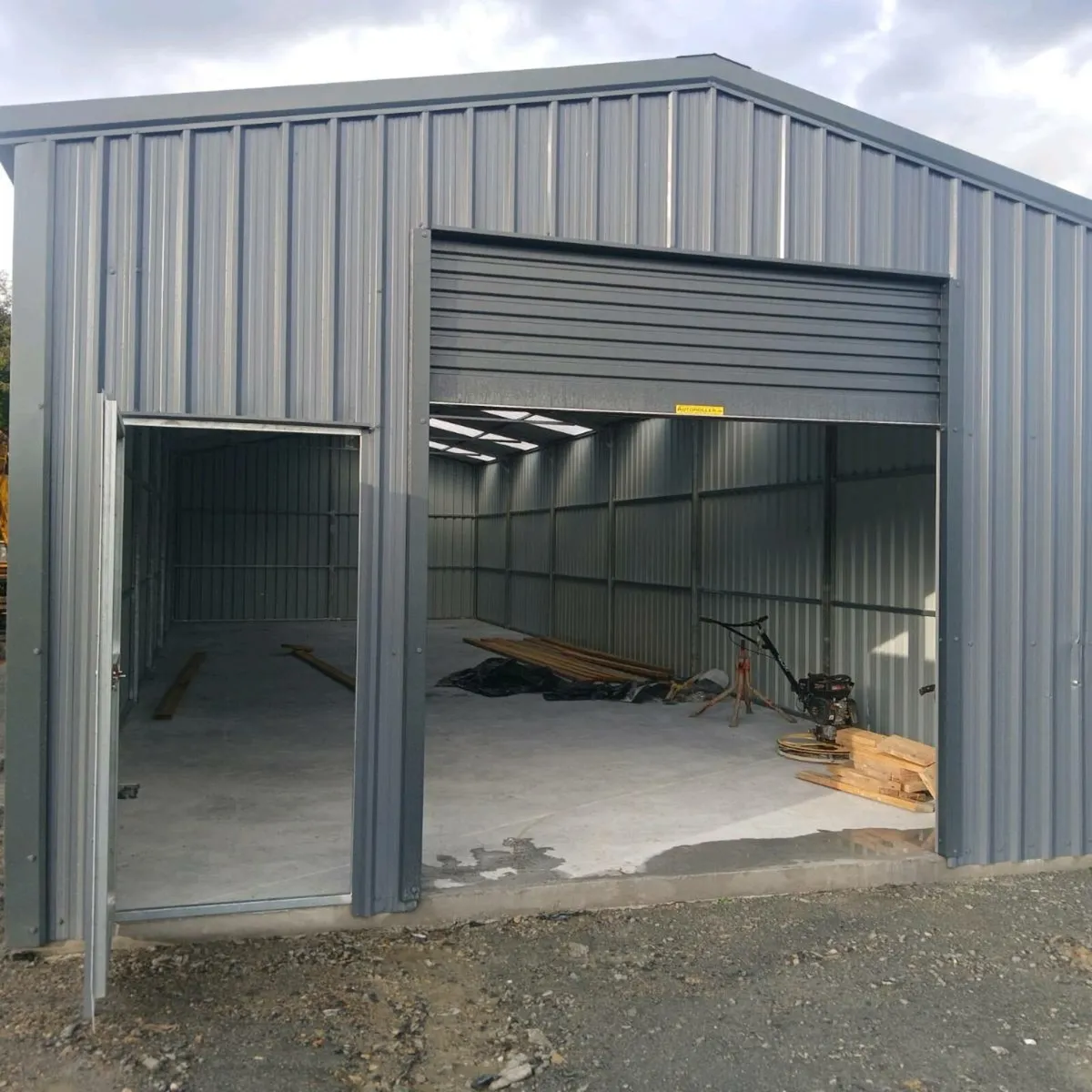 Storage unit 1200 sq ft secure yard - Image 4