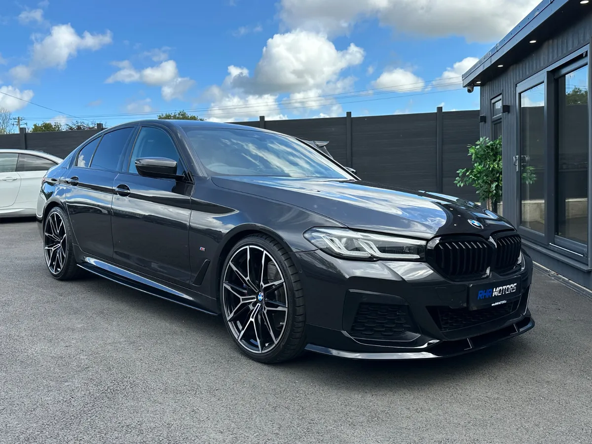 2021/211 BMW 520D G30 MSPORT LCI - Image 3