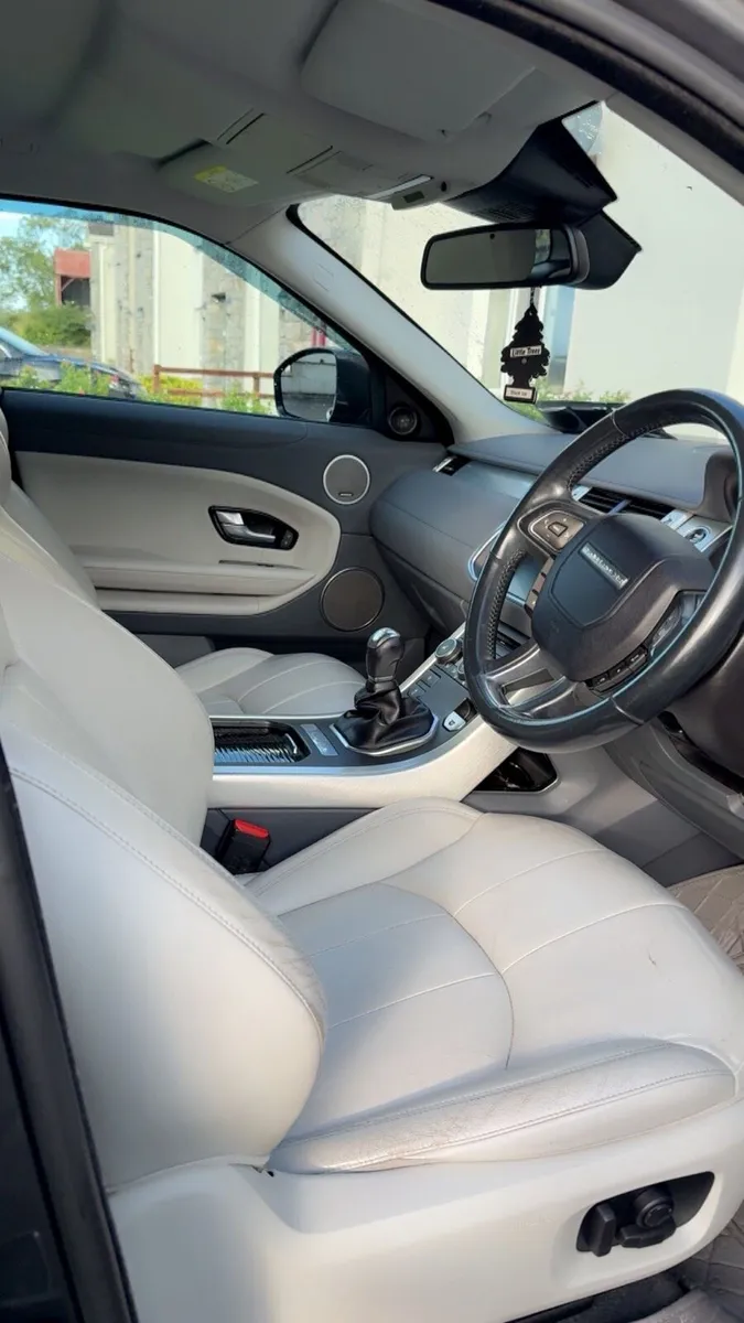 Range Rover evoque - Image 4