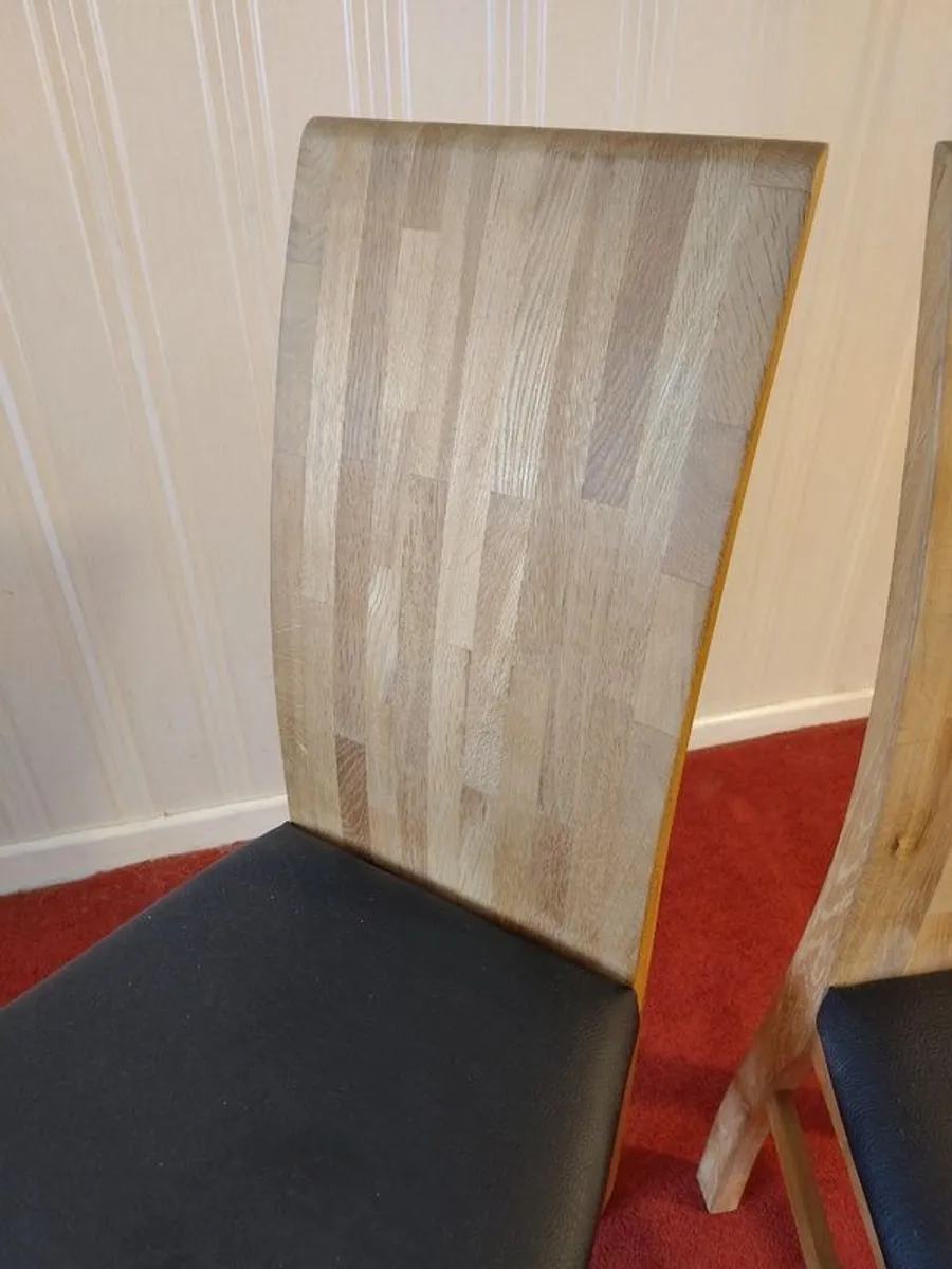 4 chairs for sale - Image 2