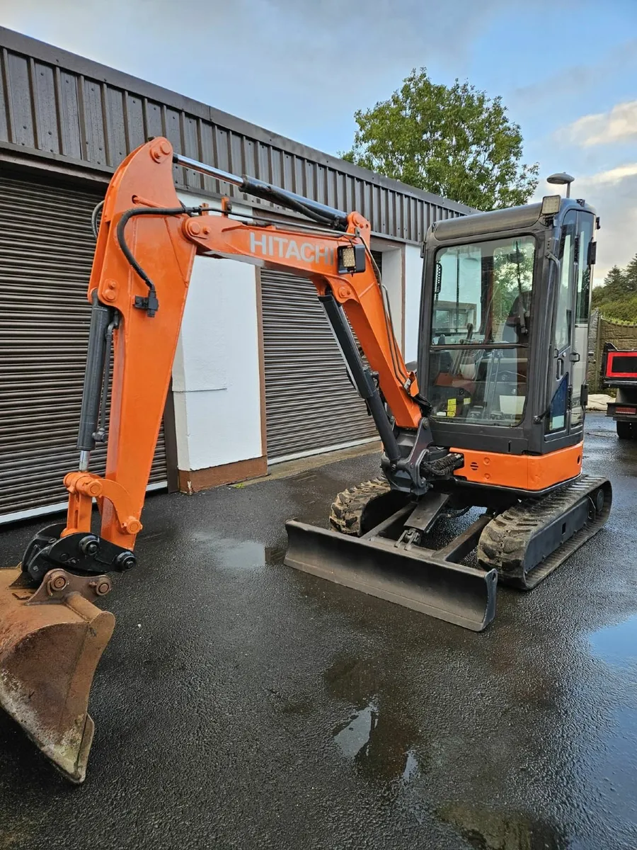 Hitachi Zaxis U29 - 2013 - Excellent Condition - Image 1
