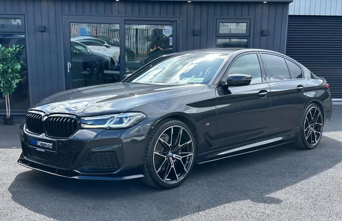 2021/211 BMW 520D G30 MSPORT LCI - Image 2