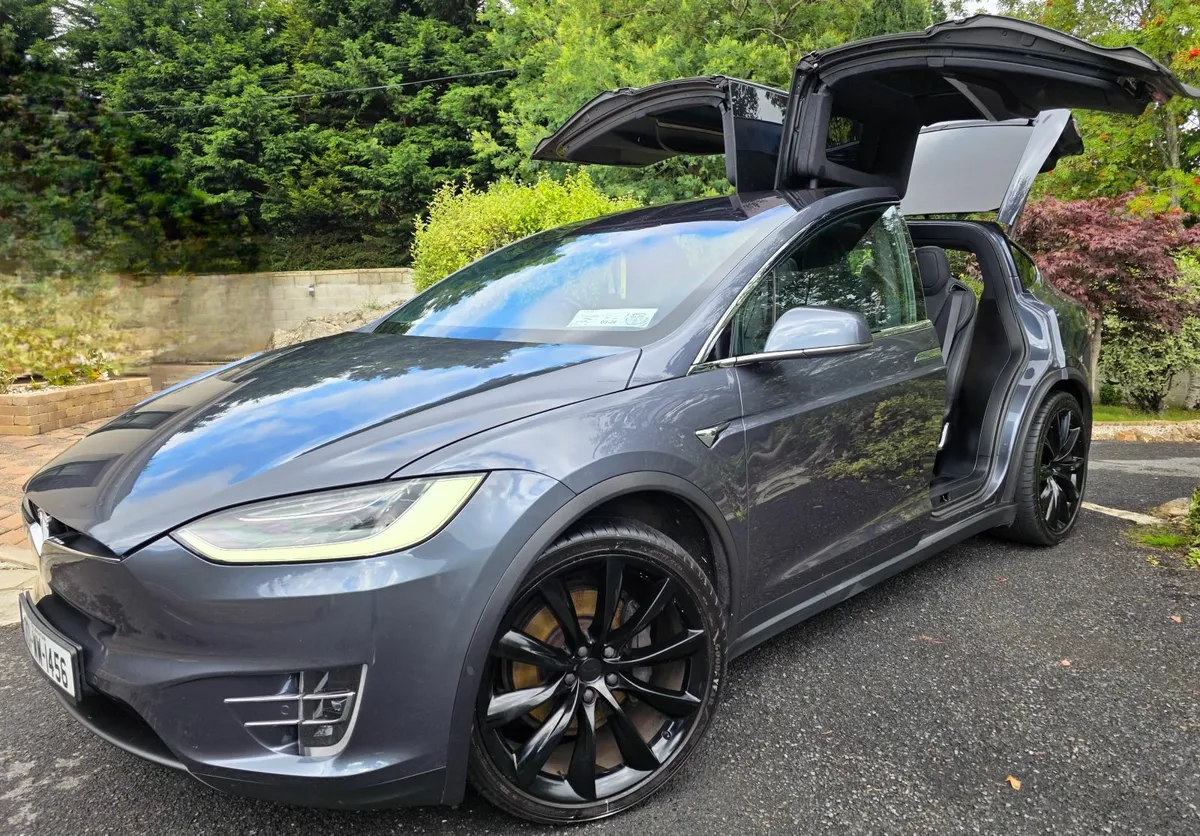 Tesla Model X 2020 - Image 1