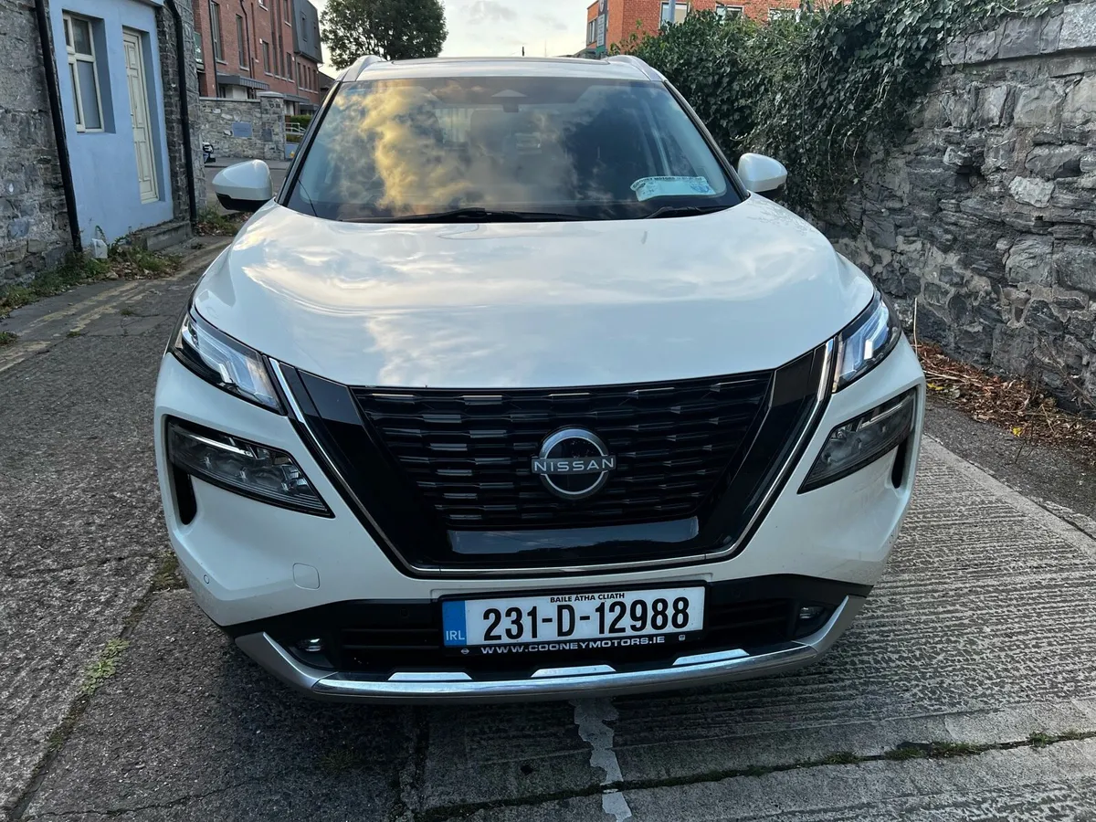 2023 Nissan xTrail e-power SVE Premium - 7seater l - Image 2