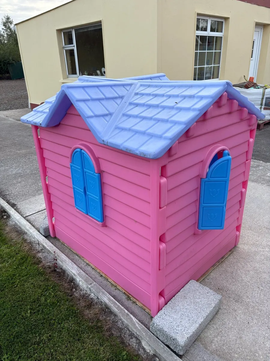 Little Tikes Country Cottage Playhouse - Image 4