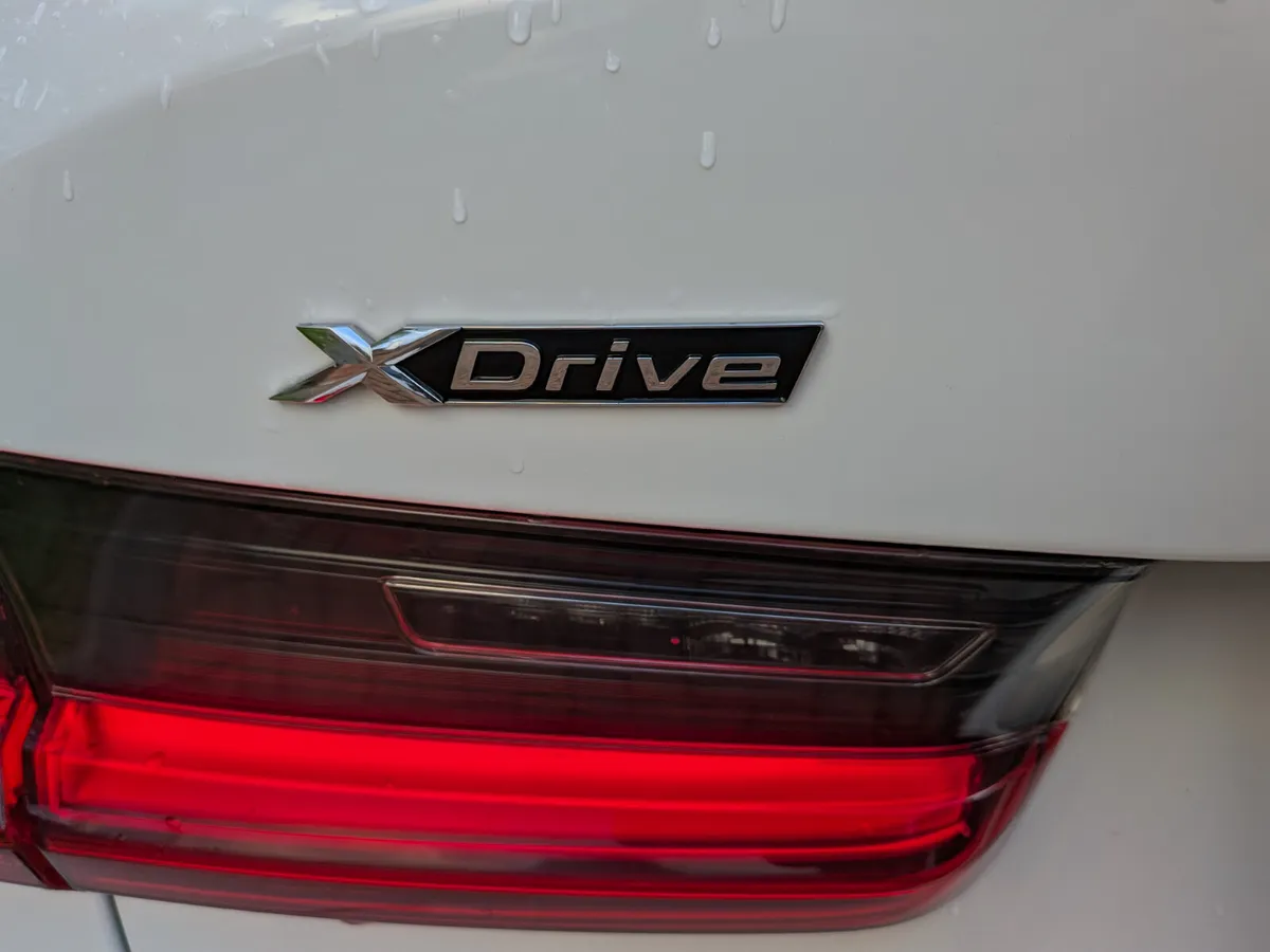 BMW 330e M Sport xDrive *Technology Pack* - Image 4