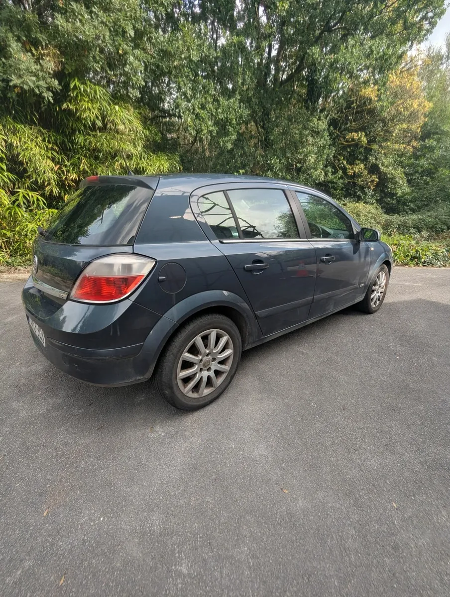Vauxhall Astra 2006 - Image 2