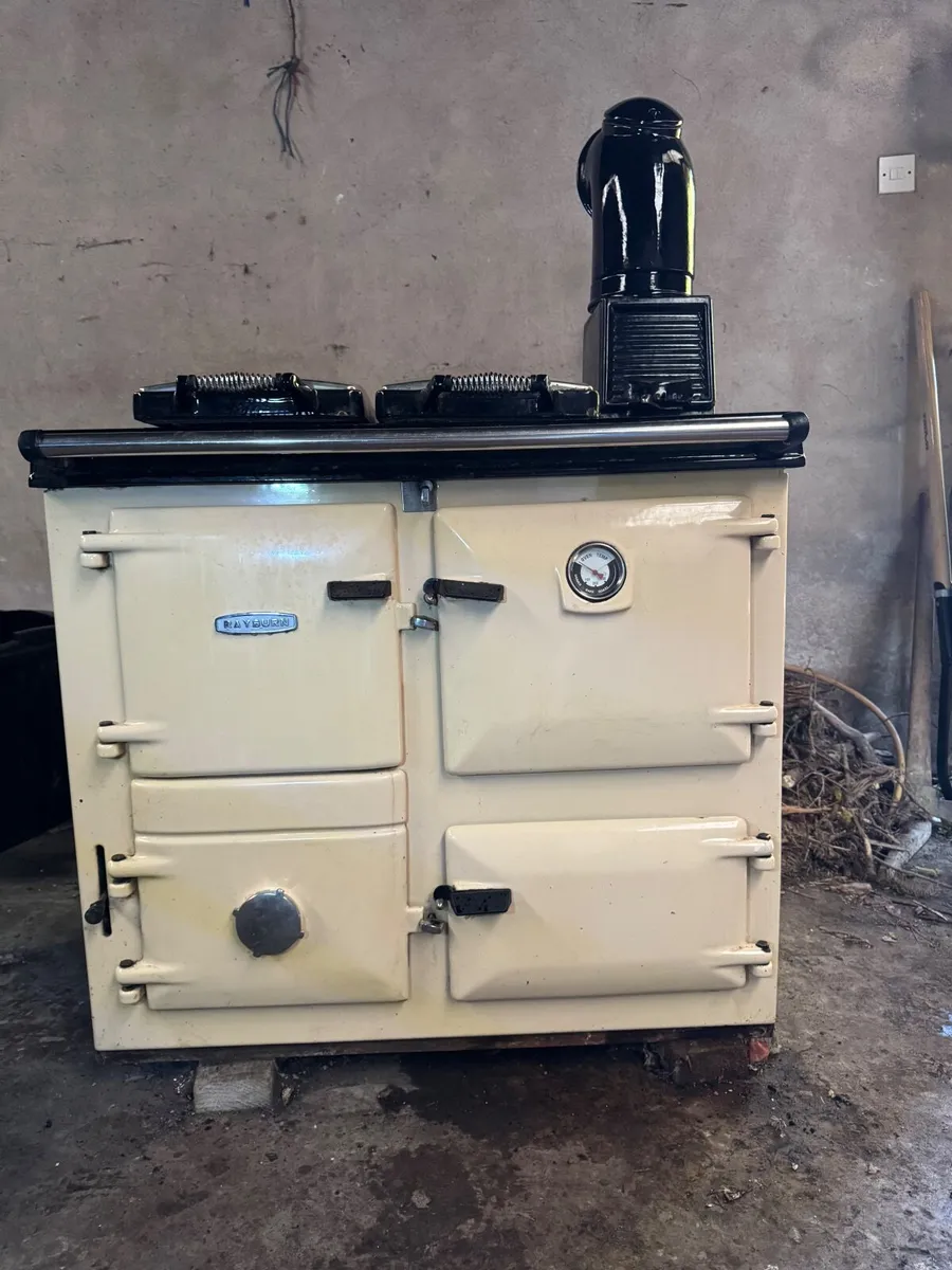 Rayburn Solid Fuel Range Cooker