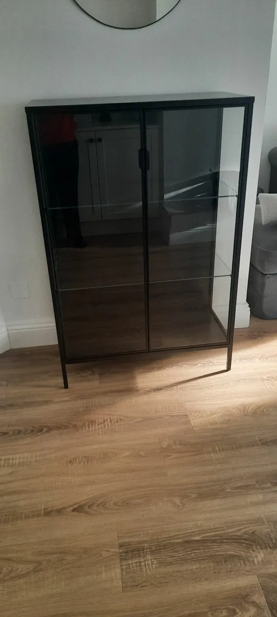 Display Cabinet - Image 1