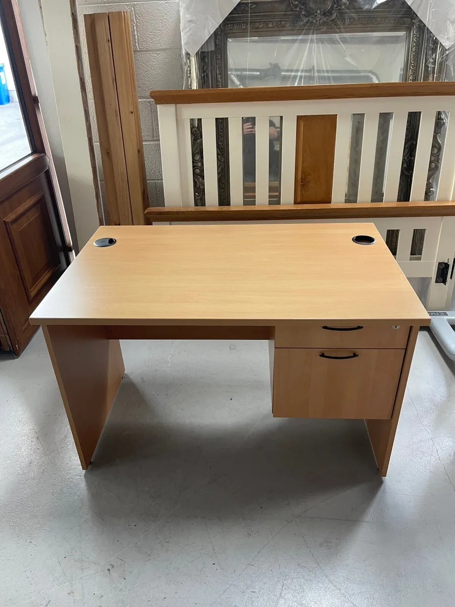 Desk - Image 4
