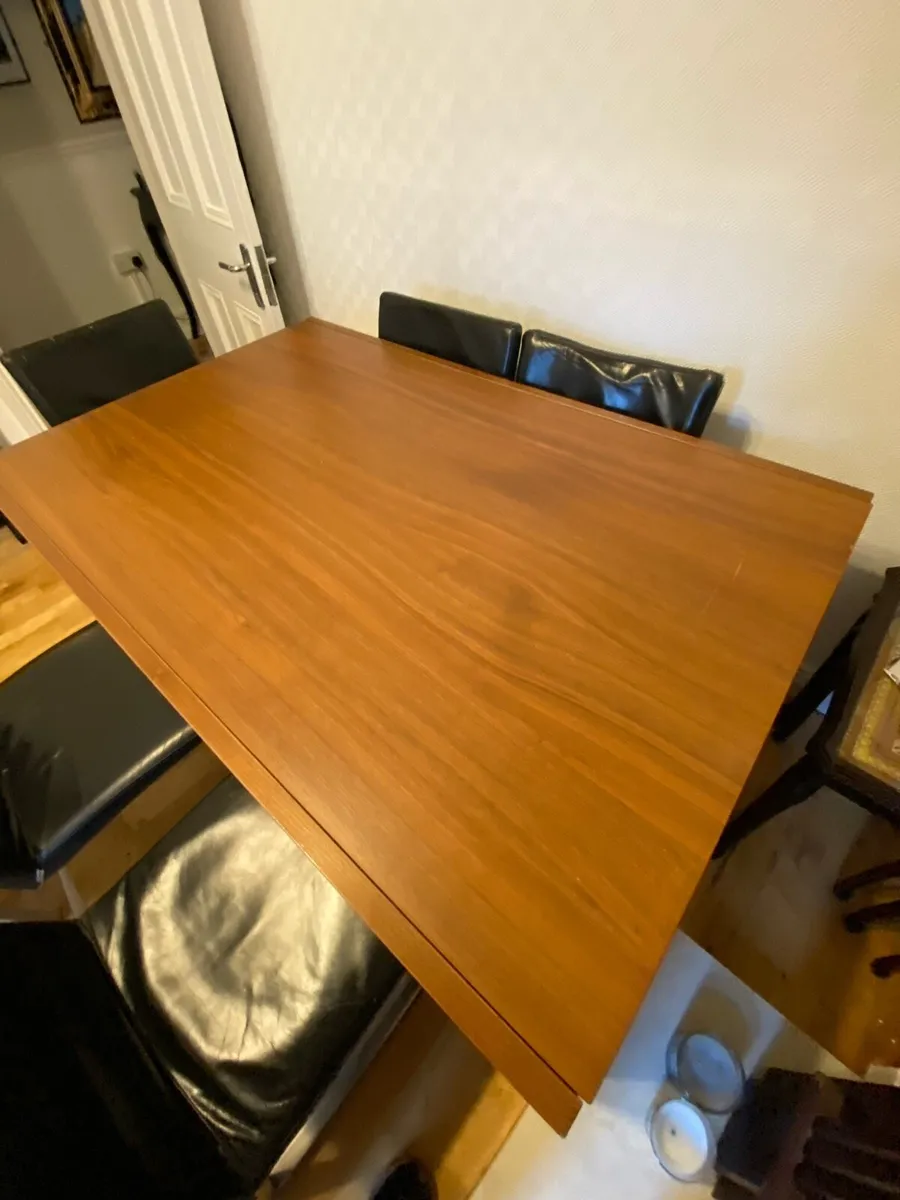 Bo Concept Teak extending dining table plus chairs - Image 3