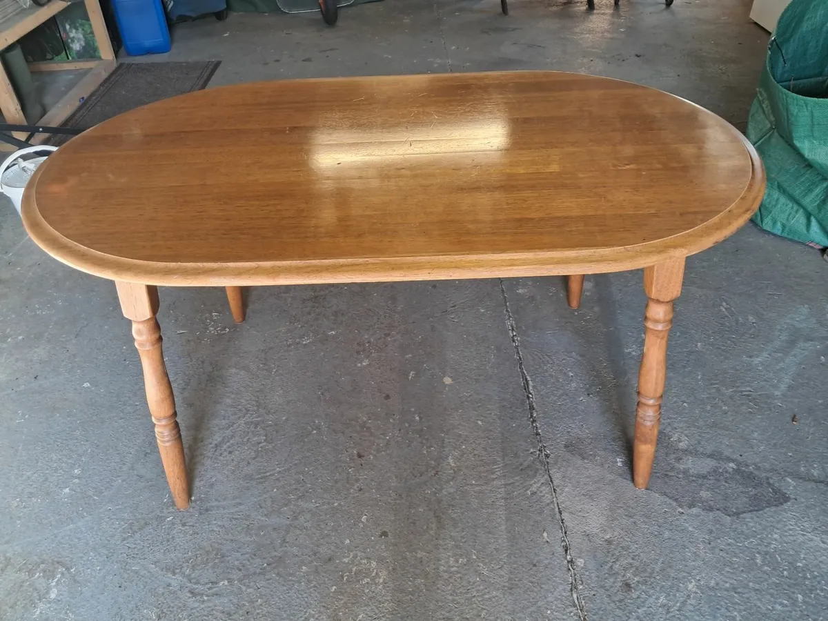 Kitchen table only no chairs. Size 5ft x 3ft - Image 2