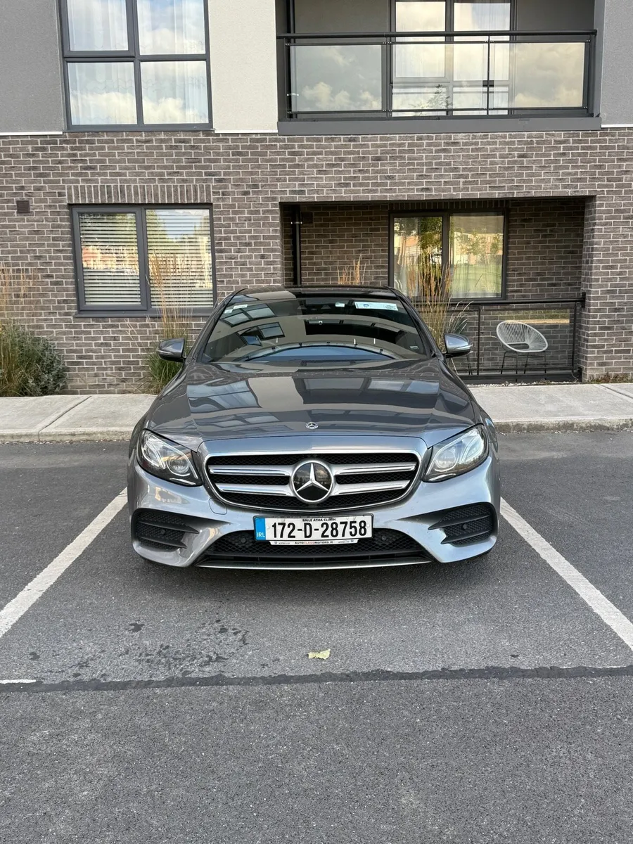 Mercedes Benz E220 - Image 1