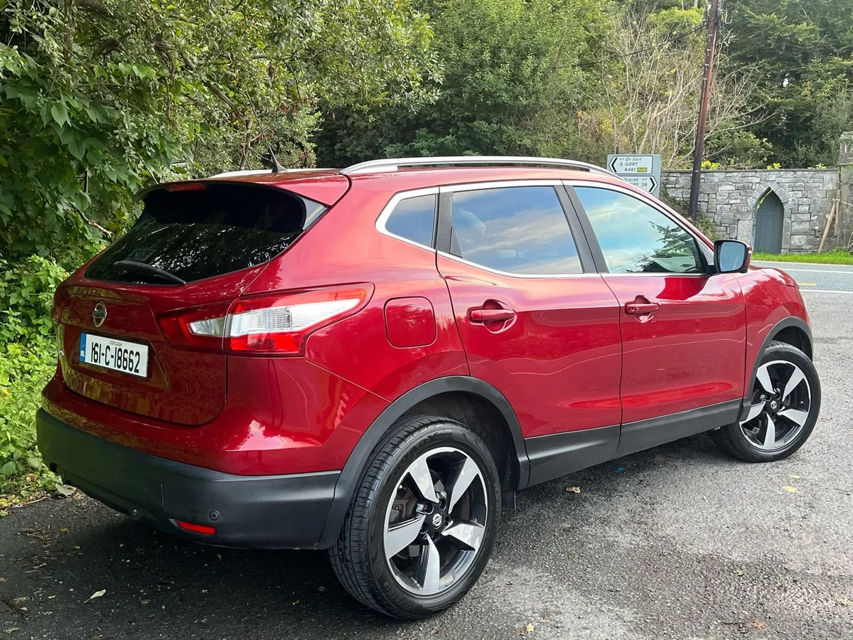 2016 Nissan Quasqai XE premium trim - Image 2