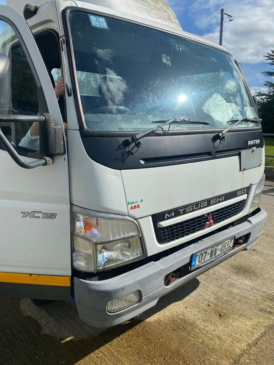 07  Mitsubishi canter - Image 2