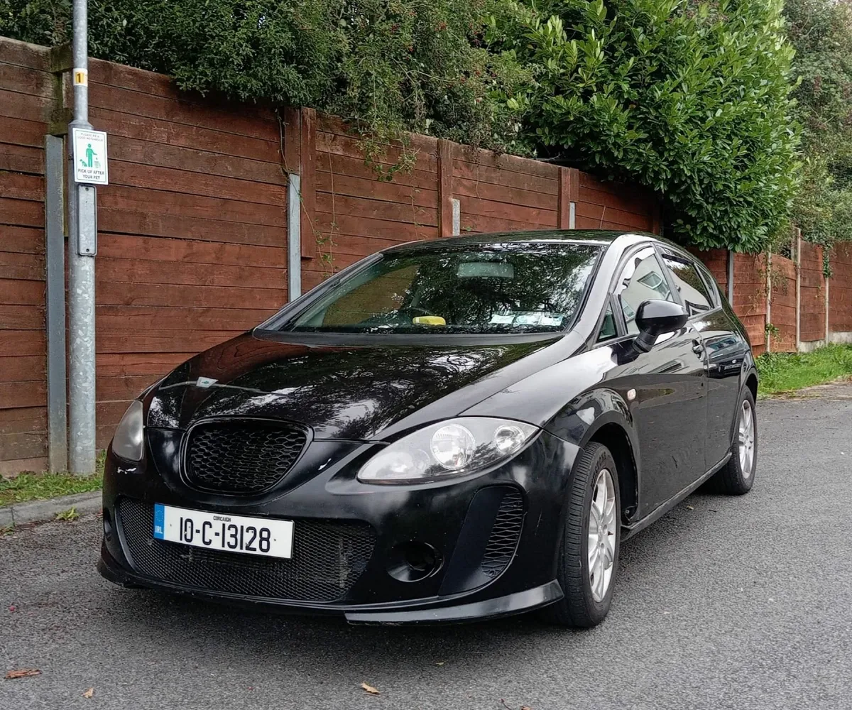 SEAT Leon 2010 - Image 1