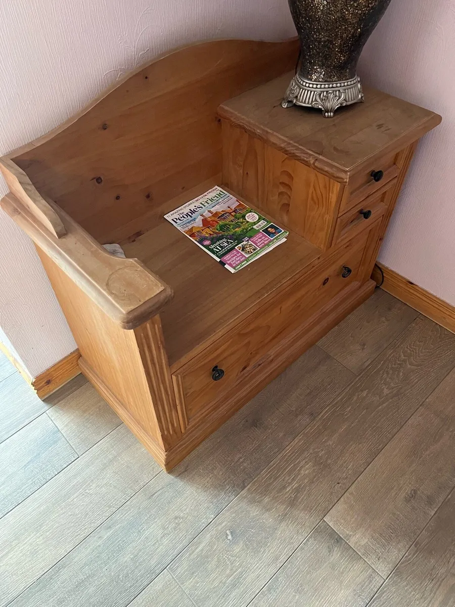 Phone table - Image 1