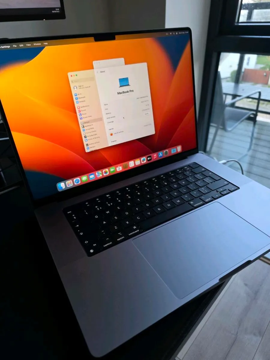 MacBook Pro - Image 2
