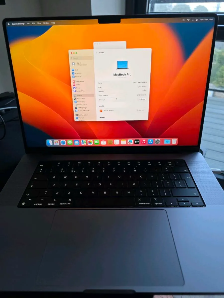 MacBook Pro - Image 4