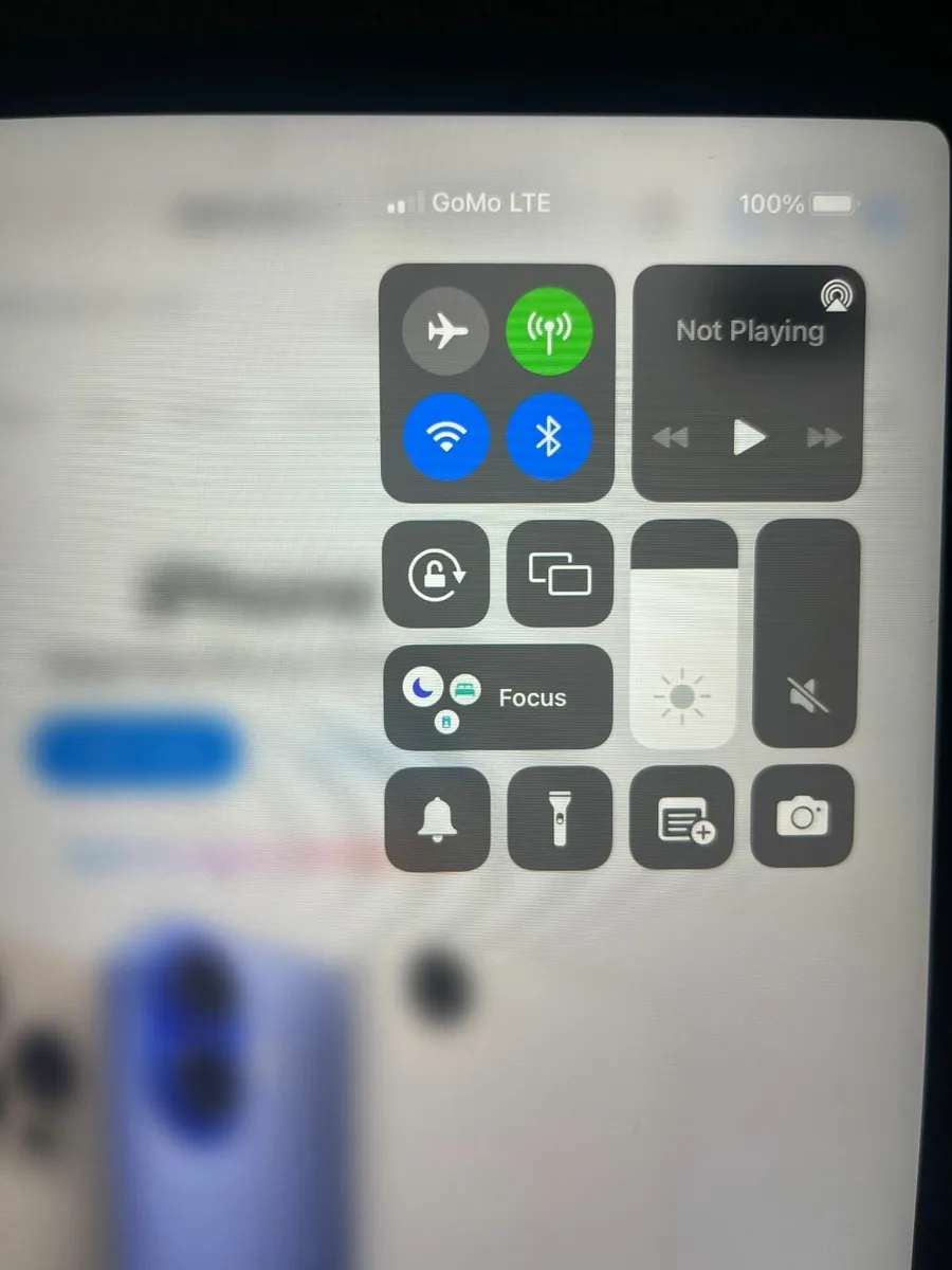 iPad Pro 11" - 2nd Gen - 128GB - Cellular & Wifi - Image 3