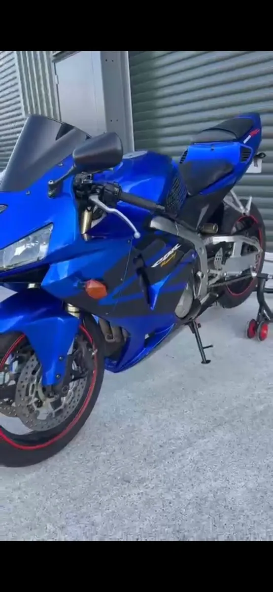 Honda CBR 600RR - Image 3
