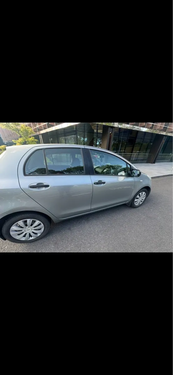 Toyota yaris - Image 2