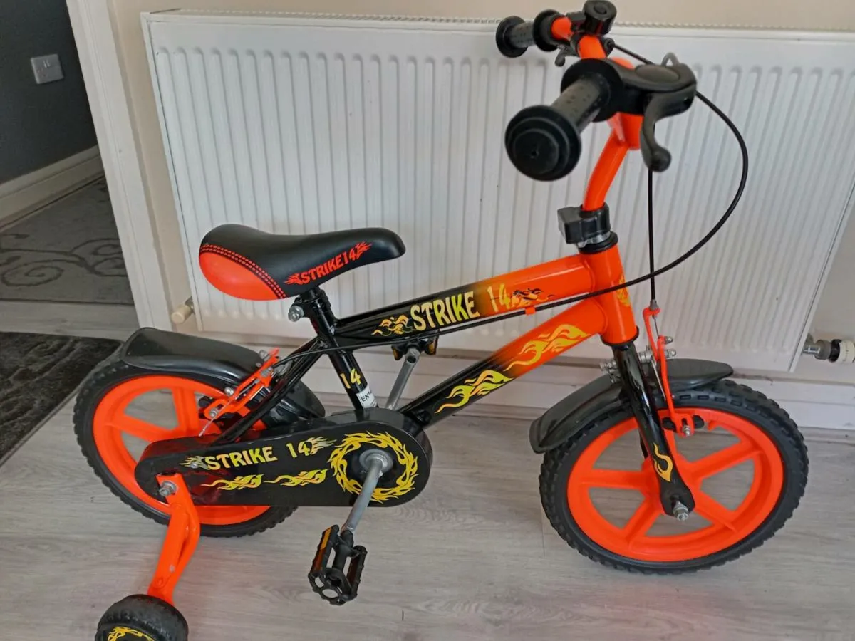 Kids strike bike size 14 inch wheels - Image 1