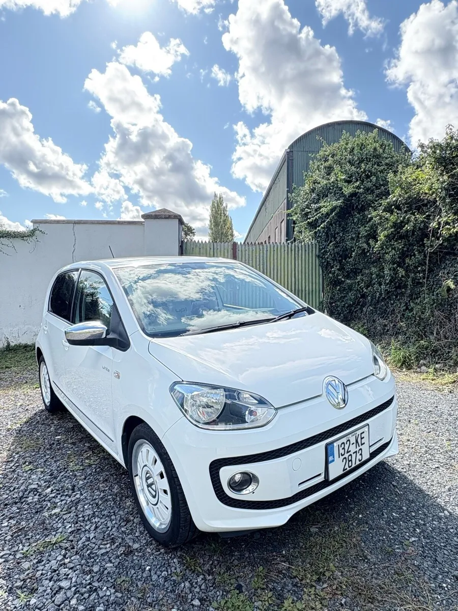 Volkswagen Up 132 Automatic [Mint] - Image 3