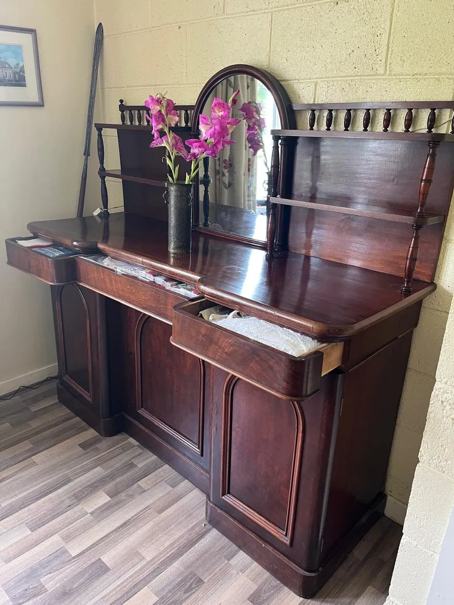 Antique mahogany sideboard - Image 1
