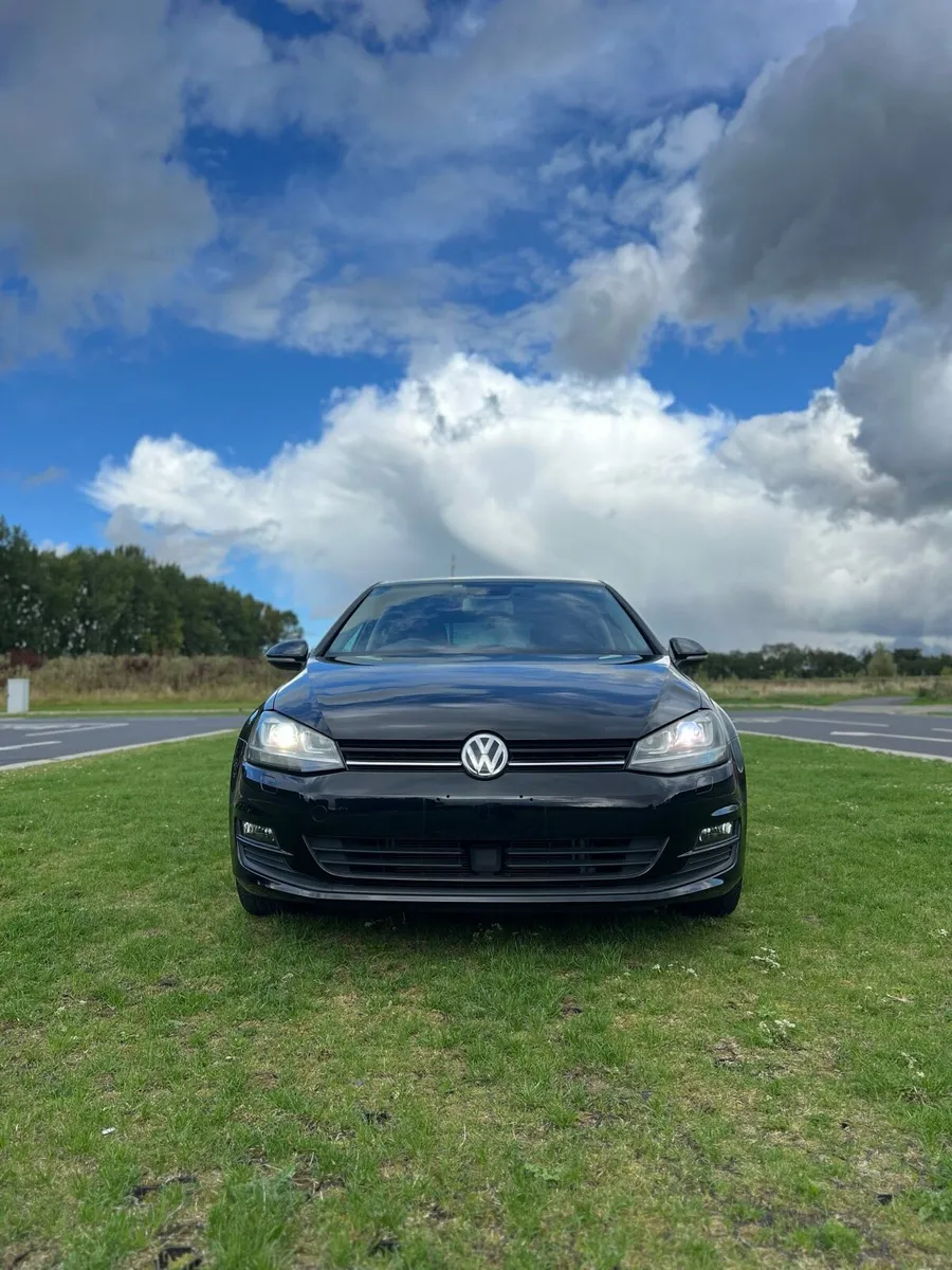 2016 Bluemotion Volkswagen Golf 1.2 Tsi - Image 1
