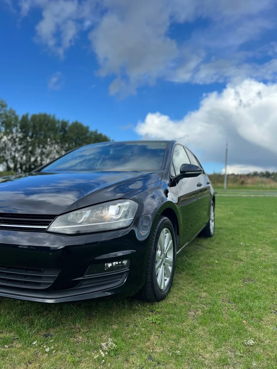 2016 Bluemotion Volkswagen Golf 1.2 Tsi - Image 3