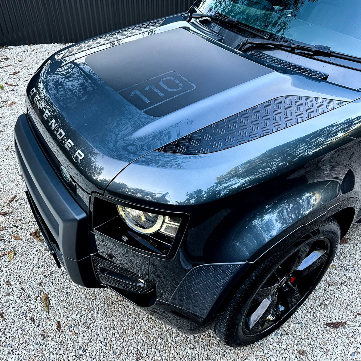 2021 (212) Land Rover Defender 110 X-DYNAMIC SE 40 - Image 4