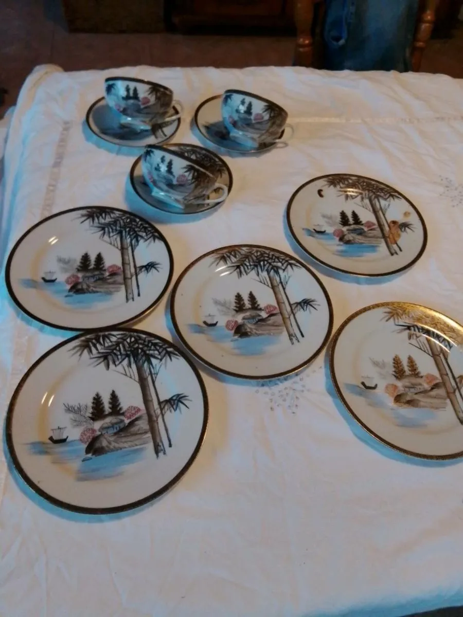 Part chinese tea set - Image 1